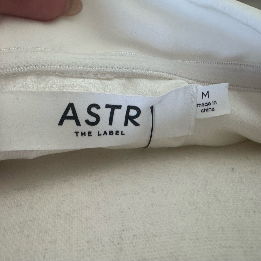 ASTR Ivory Blouse - Picture 6 of 6